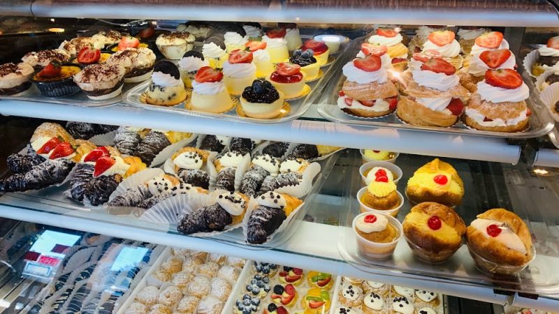 Cardinali Bakery & Pastry Shop | Carle Place Italian Bakery